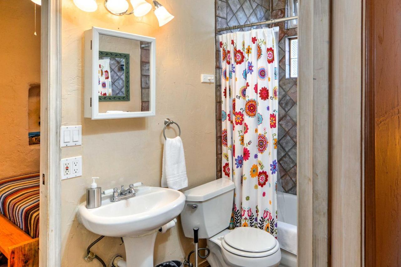 Authentic Adobe Abode Less Than 1 Mile To Sante Fe Plaza! サンタフェ エクステリア 写真
